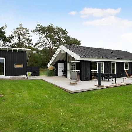 Holiday home Cozy House By Vrinners Strand,