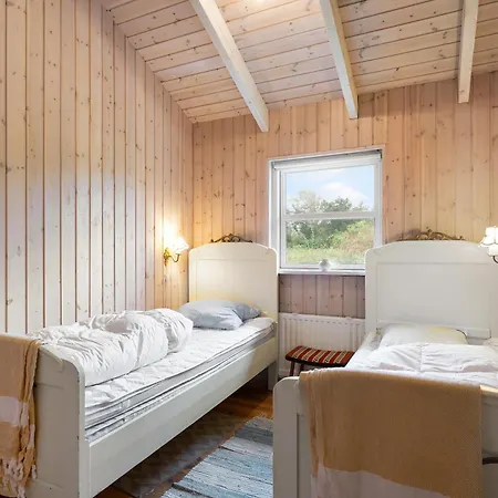 Charming Holiday Home In Scenic Mols With Countryside Views And Close To The Water Feriehus *