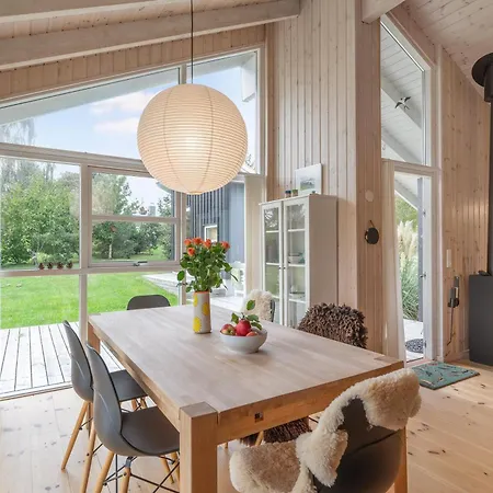 Charming Holiday Home In Scenic Mols With Countryside Views And Close To The Water Feriehus *